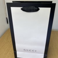 Автентична бутикова Gucci подаръчна торба gift bag 29x17cm GG, снимка 7 - Други - 42056956