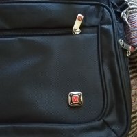  Мъжка чанта маркова за през рамо лаптоп М промазан плат  като нова, снимка 2 - Чанти - 41936831