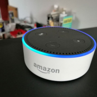 Смарт колонка Amazon Alexa dot gen2, снимка 2 - Bluetooth тонколони - 36161191
