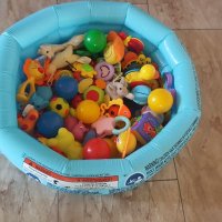 Намалени на 29лв Огромен лот бебешки играчки+подарък басейн, снимка 1 - Играчки за стая - 41586913