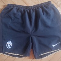 Оригинални шорти на Ювентус / Къси гащи Juventus Nike, снимка 1 - Футбол - 41823109