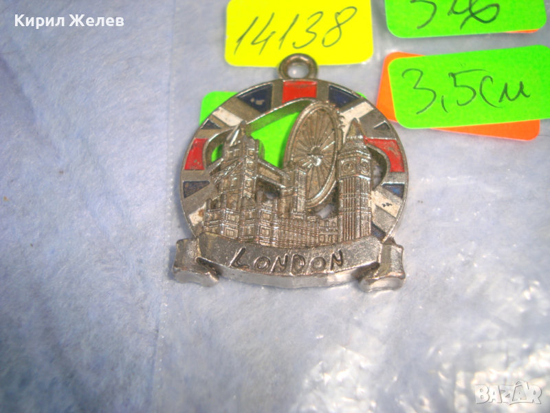КРАСИВ АНГЛИЙСКИ СУВЕНИР МЕТАЛЕН КЛЮЧОДЪРЖАТЕЛ ВИСУЛКА ЛОНДОН ЗАБЕЛЕЖИТЕЛНОСТИ 14138, снимка 1