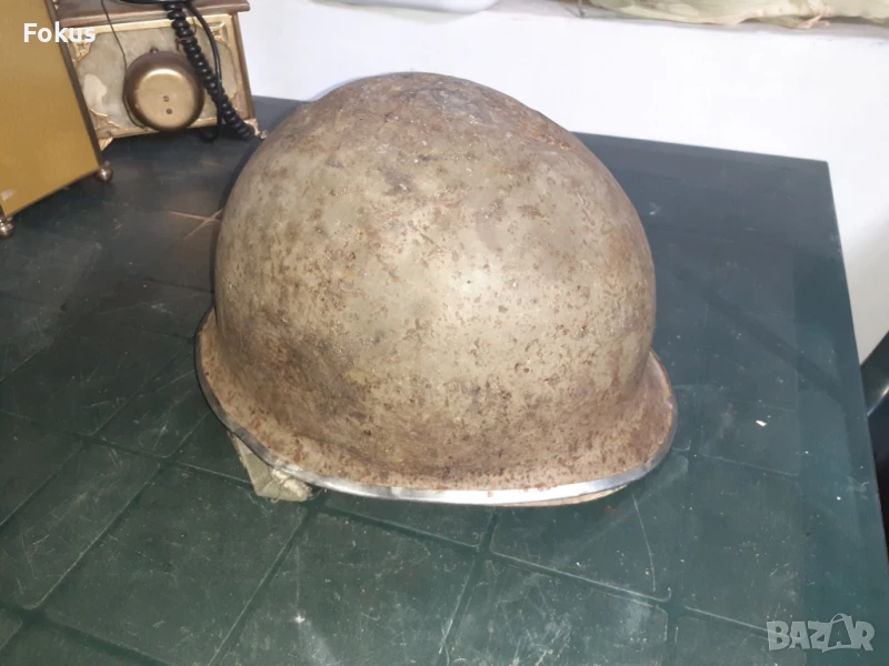 Стара военна каска ВСВ, снимка 1