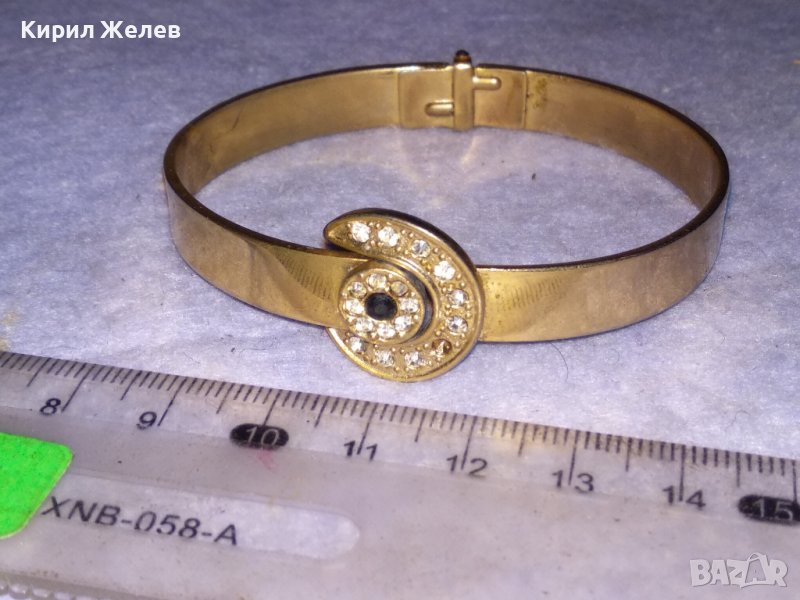 ПРЕКРАСНА ПОЗЛАТЕНА ФЕШЪН АРТ МЕДНА ГРИВНА с ИСКРЯЩИ ФАСЕТИРАНИ ЦИРКОНИ 26556, снимка 1