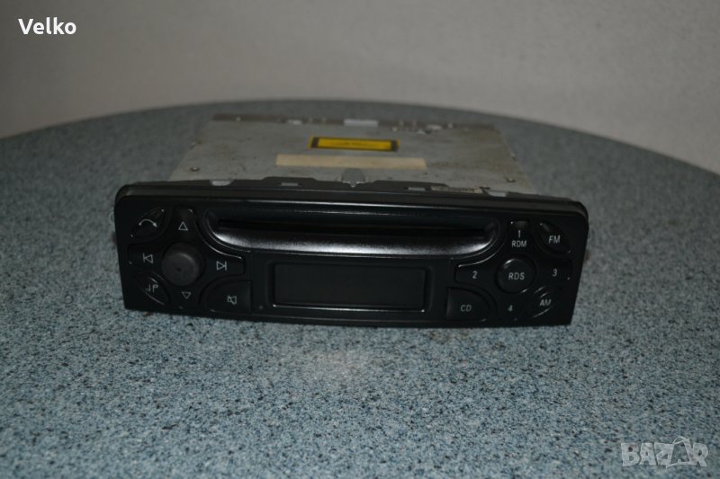 Mercedes W203 Radio CD  оригинално цд за мерцедес Ц класа, снимка 1