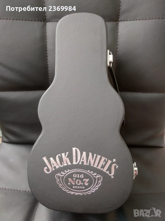 Jack Daniels bottle guitar case 700ml, снимка 1