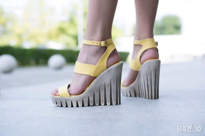 Дамски кожени сандали на висока платформа , снимка 1
