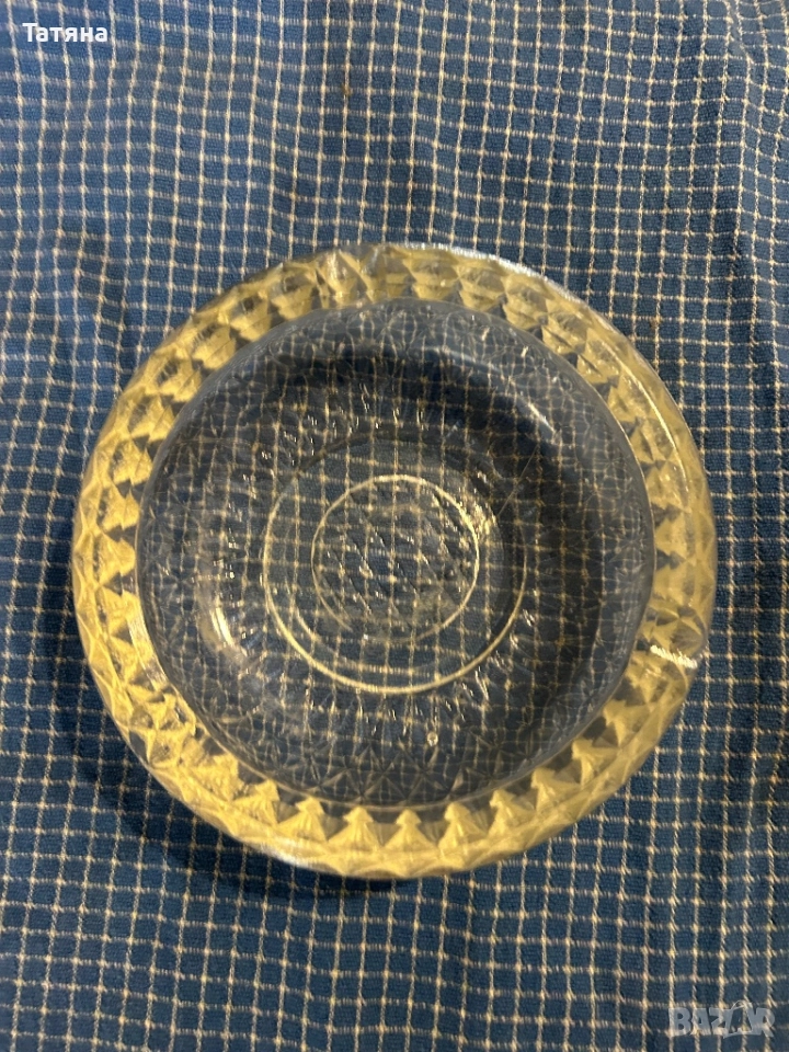 Стъклен пепелник, снимка 1