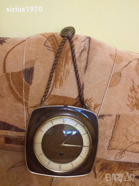 Немски стенен часовник работещ, снимка 1