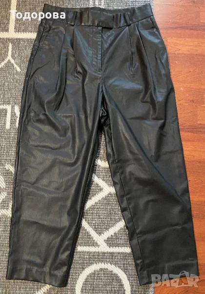 Черен панталон H&M имитация на кожа с джобове, снимка 1