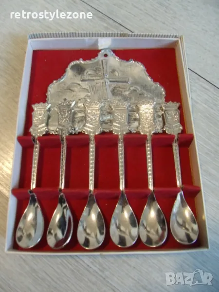 № 7753 стари малки лъжички с поставка за стена , снимка 1