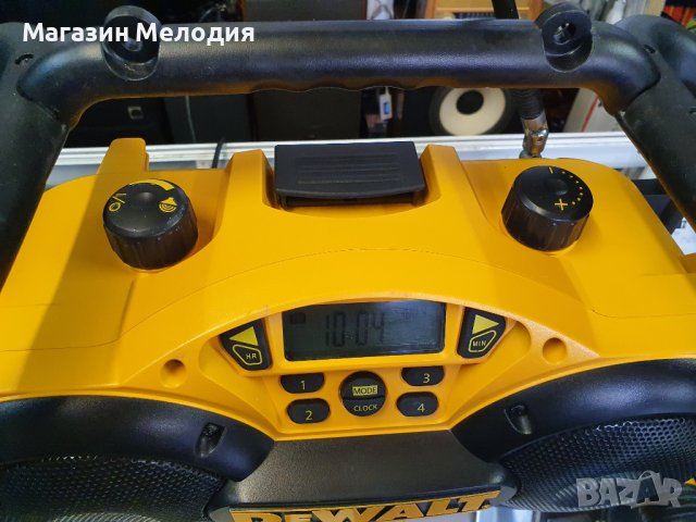 Строително радио DeWALT DC011-GB/QW В отлично техническо и визуално състояние., снимка 9 - Радиокасетофони, транзистори - 42460052