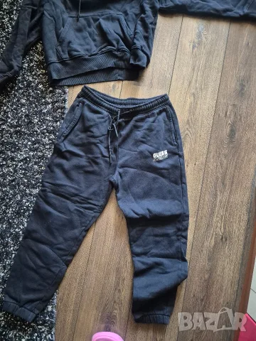 Guess комплект  сет, снимка 2 - Спортни екипи - 56322365