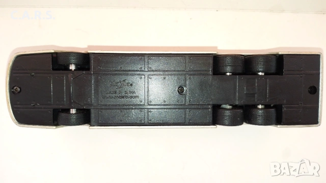 FC Barcelona Team Bus Maisto - Мащаб 1:43, снимка 5 - Колекции - 52303681