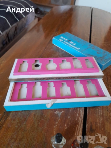 Стар набор шишета от Parfums de France, снимка 9 - Други ценни предмети - 53431689