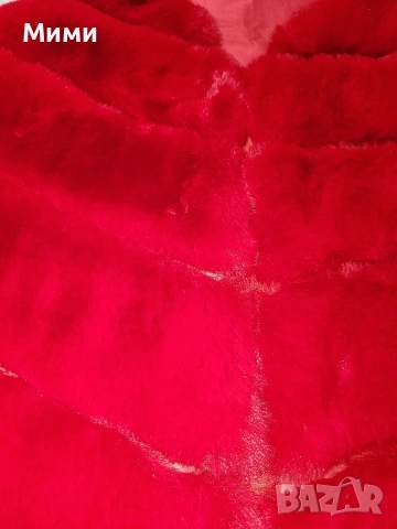 Червен елек с косъм, снимка 2 - Елеци - 53584603