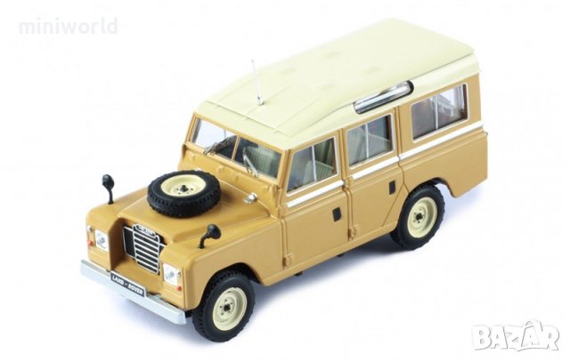 LAND ROVER Series II 109 Station Wagen 4x4 1968 - мащаб 1:43 на IXO моделът е нов в PVC дисплей-кейс, снимка 1
