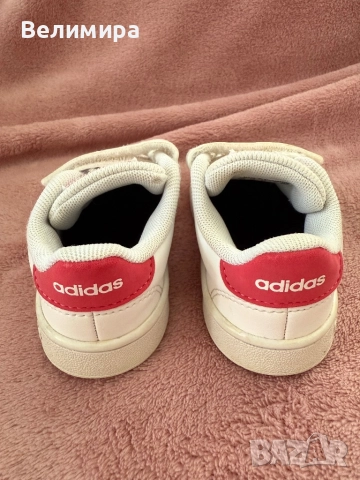 Детски маратонки Адидас, 21 номер, снимка 3 - Детски маратонки - 52080974