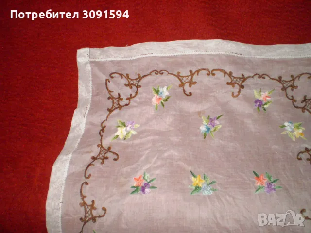 Винтидж ръчно бродирана покривка върху батиста многоцветна бродерия от батиста, снимка 7 - Други ценни предмети - 48752118