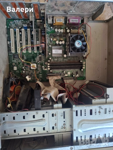 [За Ремонт Или За Резервни Части] 4 Броя Настолни Компютри, снимка 8 - За дома - 53750927
