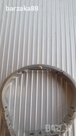 Дамски часовник с Диамант Mercedes Benz, снимка 3 - Дамски - 52208423