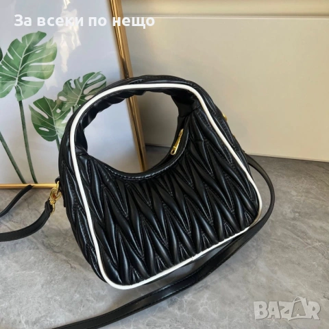 Miu Miu Дамска Черна Кожена Чанта С Кутия И Торбичка На Марката Миу Миу Код 66Btq2, снимка 5 - Чанти - 53753503