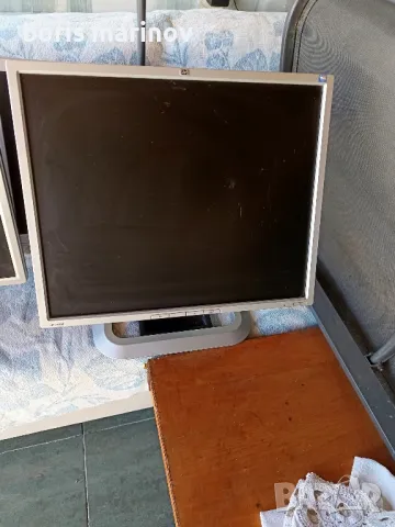 монитори 17" и19" инча, снимка 2 - За дома - 48835534