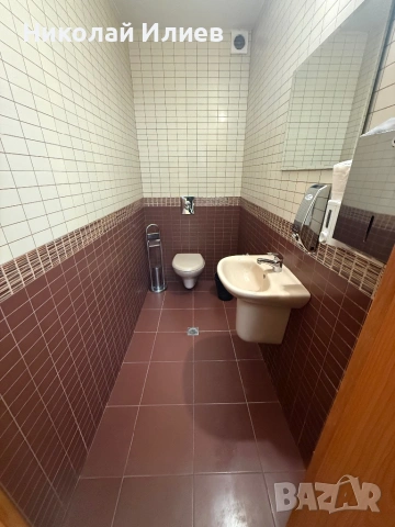 Под наем офис идеален център, снимка 11 - Офиси - 53110284