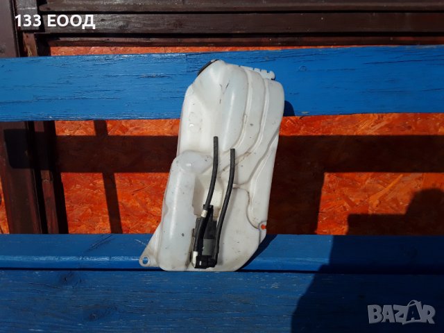 Казанче за чистачки с машинката за Нисан Кашкай 