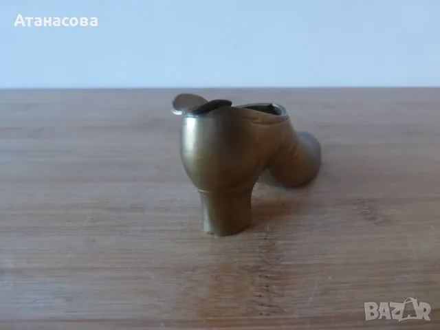 Пепелник Дамска обувка бронз, снимка 5 - Антикварни и старинни предмети - 49235393