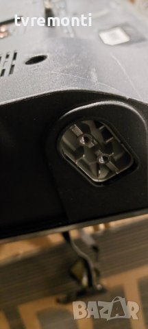 оригинална стойка от телевизор Hisense модел LTDN40K321UWTSEU, снимка 3 - Стойки, 3D очила, аксесоари - 39471705