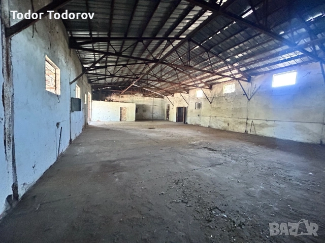 Индустриално хале с двор!, снимка 15 - Складове - 53002359