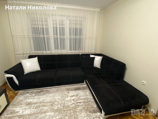 Ъглов диван с функция сън и две ракли за съхранение