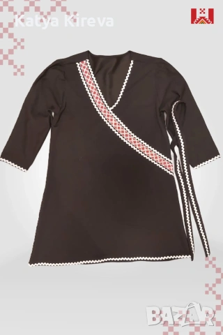 Елегантна туника с фолклорни мотиви 