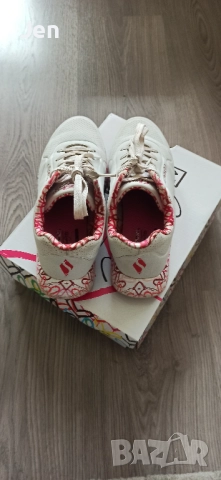 Запазени маратонки Skechers, 36 ном., снимка 3 - Детски маратонки - 52348741