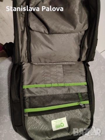 Маркова раница Targus черна, снимка 3 - Раници - 52383030