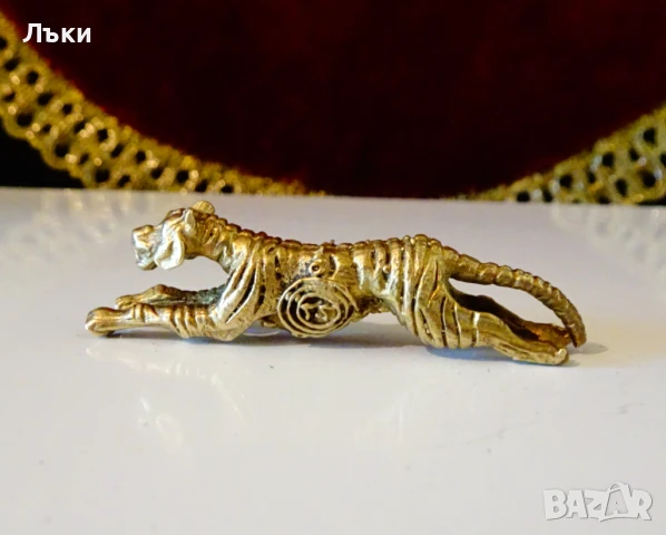 Бронзов медальон,фигура Тигър. , снимка 3 - Колиета, медальони, синджири - 50594508