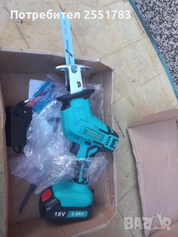 Акумолаторен саблен трион