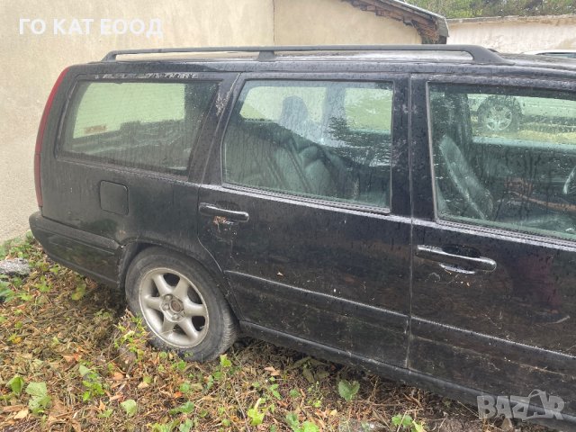Волво V70 2,5 TDI, снимка 4 - Автомобили и джипове - 42599814