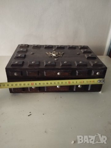 дървена кутия, снимка 3 - Антикварни и старинни предмети - 41817444