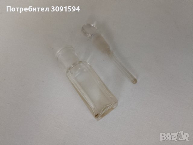 Винтидж прозрачна стъклена бутилка  ,шишенце за парфюм със стъклена запушалка, снимка 2 - Антикварни и старинни предмети - 41376033