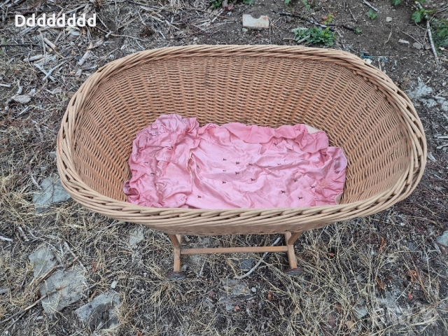 Стара Плетена бебешка кошара от 1935 г., снимка 3 - Антикварни и старинни предмети - 51776034