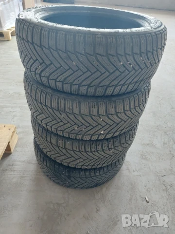 Зимни гуми Michelin 225/45/17 дот 2018г., снимка 1