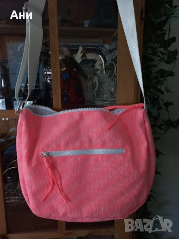 Дамска чанта 