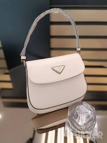 чанти prada, снимка 4 - Чанти - 50742697