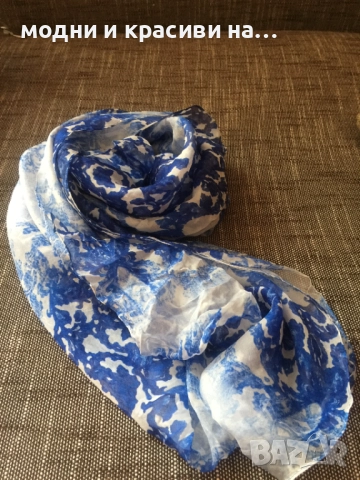 Кръгъл копринен шал Max Azria, снимка 4 - Шалове - 52198530