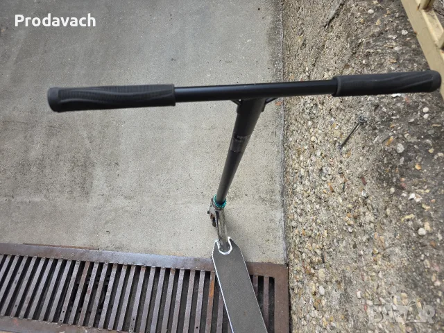 Каскадьорска тротинетка Oxelo (Stunt Scooter), снимка 3 - Скутери и тротинетки - 56082594
