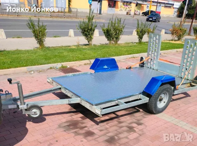 продавам френско ремарке 