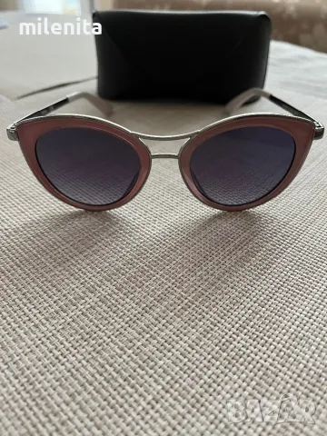 Слънчеви оригинални очила на Guess, розови, снимка 2 - Слънчеви и диоптрични очила - 48941017