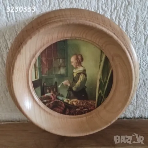 Картина с дървена рамка